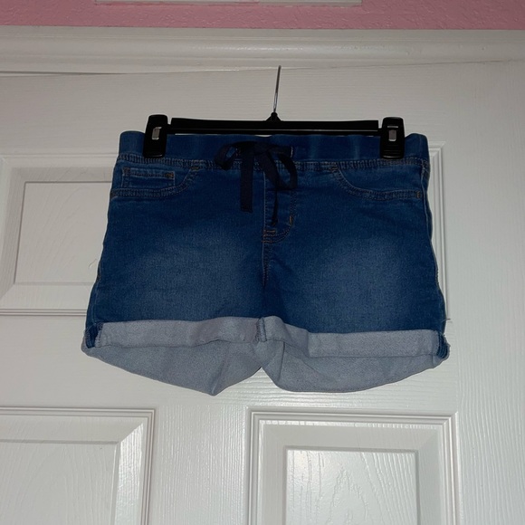 Medium Wash Denim Shorts - Picture 1 of 3